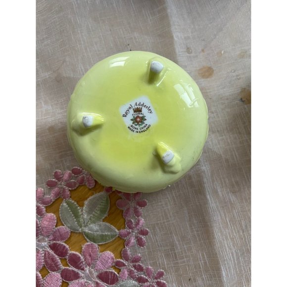 Royal Adderley England Floral Bone China Mini Flower Figurine Porcelain Bouquet - Picture 3 of 7